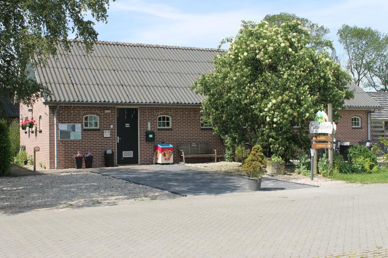 Horsetellerie Rheezerveen Харденберг Экстерьер фото